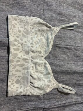 Lululemon Animal Print sports bra - Light Gray - size 4